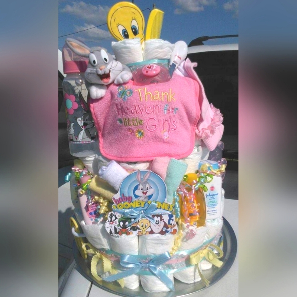 Looney Tunes Diaper cake
